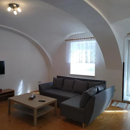 U Kostela